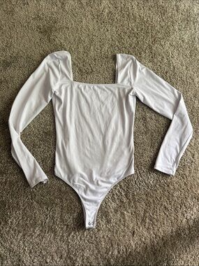 Hollister White Long-Sleeve Square Neck Bodysuit